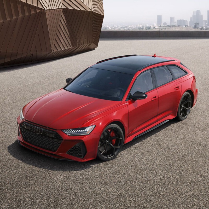 Prestasi Audi RS 6 Avant 2025