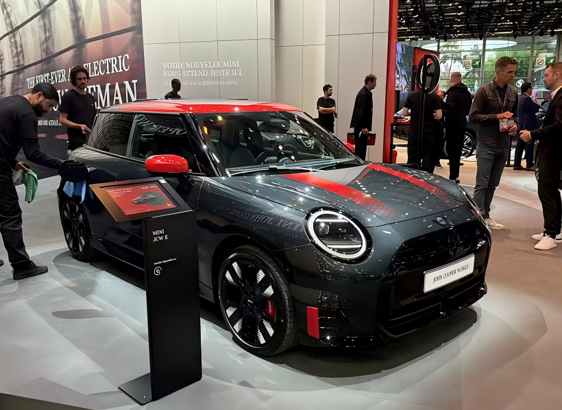 Mini Cooper Electric Mini, Aceman JCW ditetapkan untuk dilancarkan