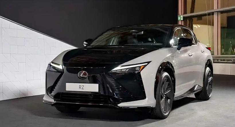 Lexus memperkenalkan imej rasmi RZ baru yang memaparkan stereng yang direka bentuk semula dan sistem steer-by-wire