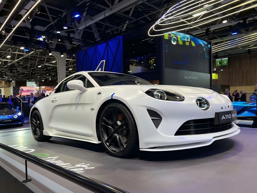 Alpine A110 EV Teaser dilancarkan; Pelancaran yang dirancang untuk 2026