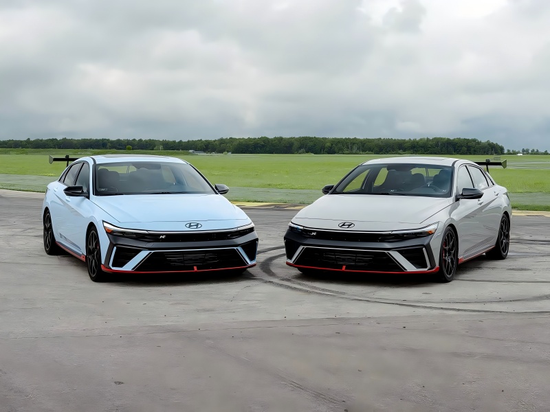 Transmisi manual 6 kelajuan tersedia! Membuat TCR Road -Legal - Hyundai Elantra n TCR Images Rasmi dikeluarkan.